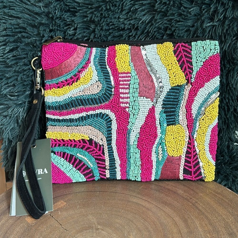 Flowing River Pouch In Pink - Picture 1 of 10